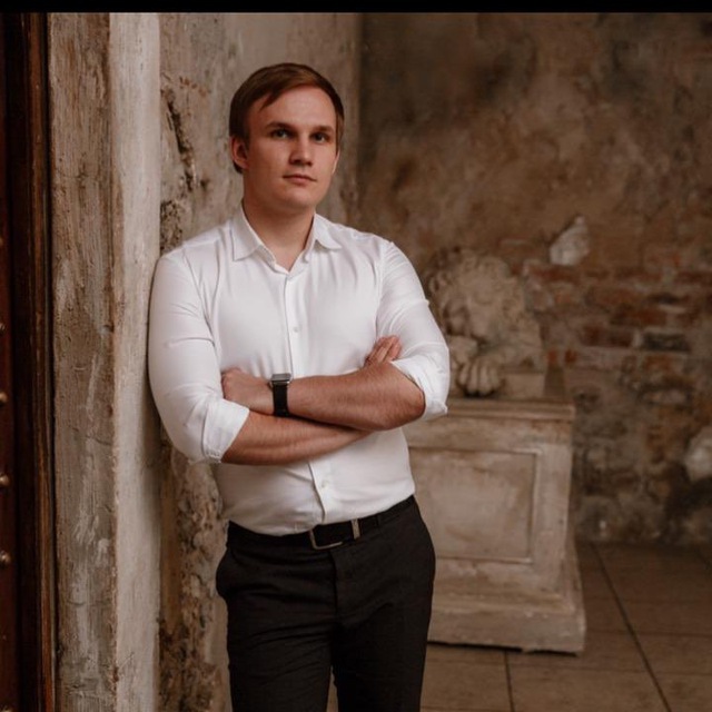 Руслан Бузенков 